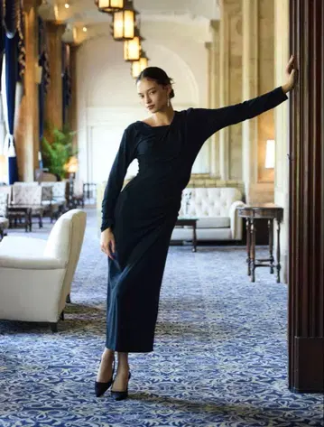 컷 드레이프 개더 원피스 eimy istoire