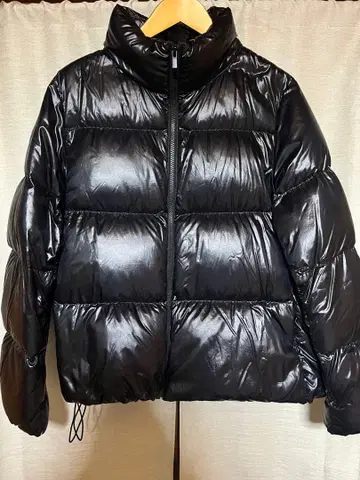 유니클로 다운 자켓 블랙