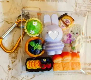 가챠 파우치 미피 양 와플과 베리 커다란 빵