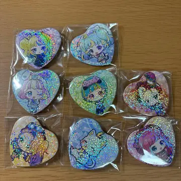 와챠 프리마지 키라키라 하트 캔뱃지 8종 세트