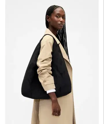 gap 비건 스웨이드 슬라우치 토트백