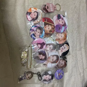 K-POP 아이돌 핀 배지 세트