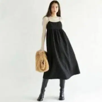 시루무린 롱 원피스 블랙 스파게티 bumpy 플레어 드레스