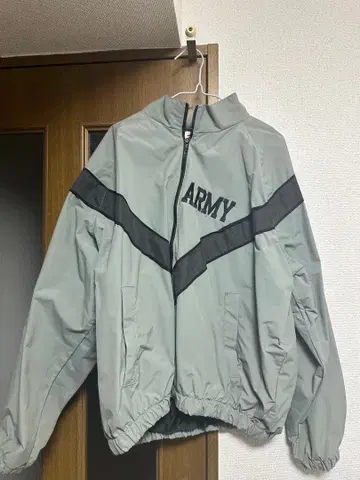 그레이 나일론 자켓 ARMY 로고