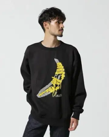 amok 아모크 ROYAL FLASH 별주 바나나 맨투맨 데미지 가공