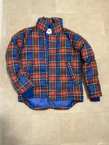 유니클로 JW Anderson 다운 자켓 빨간색 파랑 체크