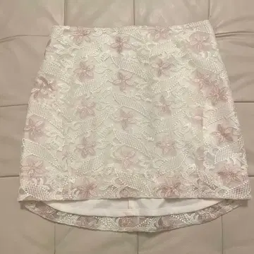 릴리 브라운 미니 스커트 플라워 레이스 자수