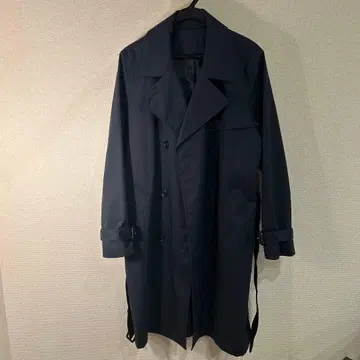 네이비 더블 브레스트 트렌치코트