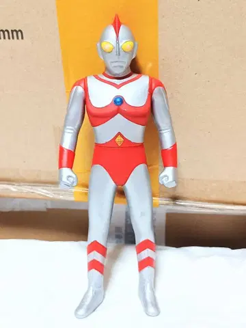 울트라맨 80 18cm 소프트 비닐 피규어 울트라 히어로 절판 24