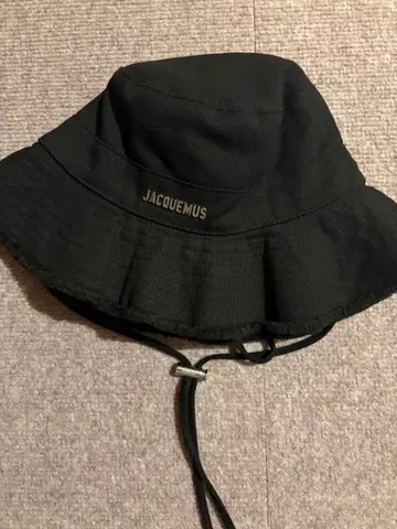 JACQUEMUS 블랙 버킷햇 M
