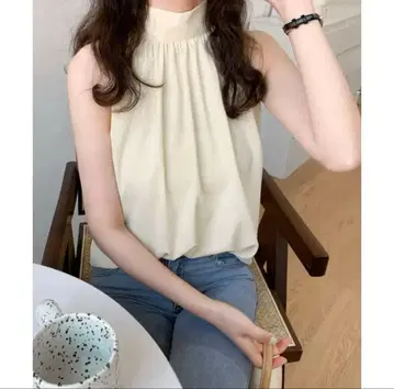 Dios 슬리브리스 프릴 넥 상의