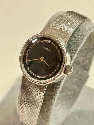 RADO 라도 빈티지 보석 장식 수동 와인딩 여성용 손목시계 작동품