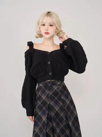 다리치 숄더 리본 V넥 니트탑 블랙