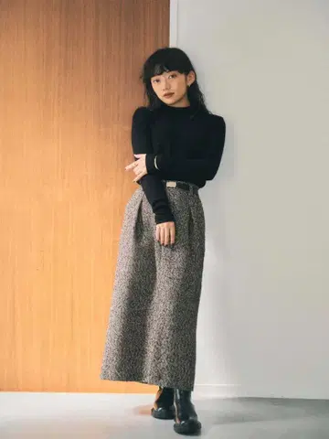 [ 완판템 ] STRATA 네프 트위드 턱 스커트 블랙믹스 S 사이즈