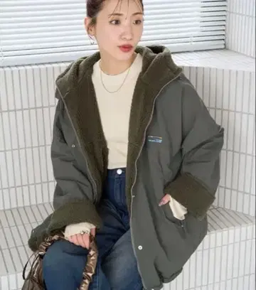 OUTDOORS 보아 리버서블 후디