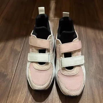 MICHAEL KORS 핑크 화이트 스니커즈