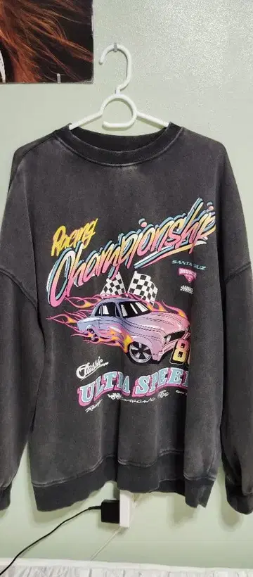 DIVIDED 레이스카 그래픽 맨투맨 M