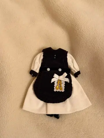 네오 브라이스 아웃핏 작가님 원피스