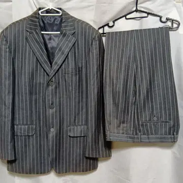 에르메네질도 제냐 스트라이프 수트 세트