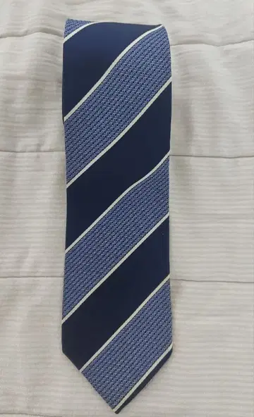 TAKEO KIKUCHI 넥타이 네이비/블루 스트라이프