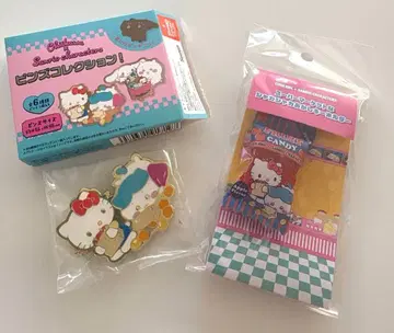 치이카와 x 산리오 캐릭터즈 과자 키링 핀 배지 세트