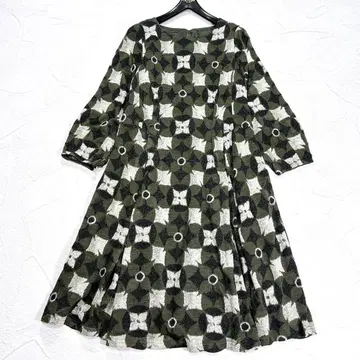 t.b 센소유니코 니트 원피스 플리츠 턱 올 패턴 울 턱