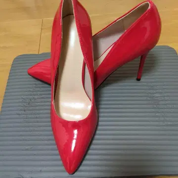 빨간색 스틸레토 하이힐 25cm