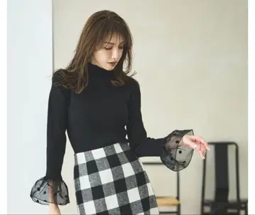 컨디션 최상 앤드 노스탤지어 미카 콜라보 플로키 도트 니트 풀오버