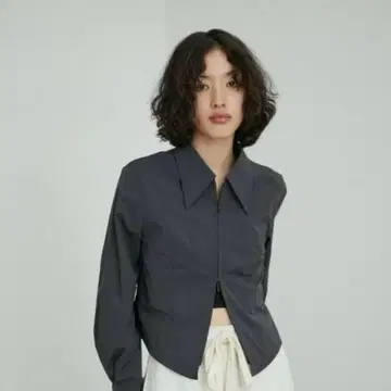 ADAM ET ROPE' 다크 그레이 크롭 코르셋 셔츠