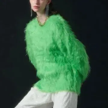 MAISON SPECIAL 멜란지 퍼 니트 탑