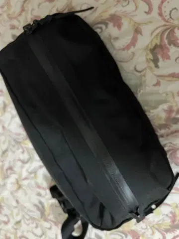 BLACK EMBER 바디백 블랙