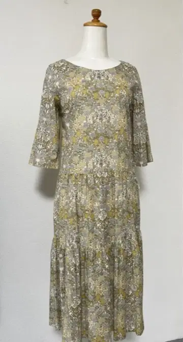 윌리엄 모리스 티어드 원피스 (꽃무늬)