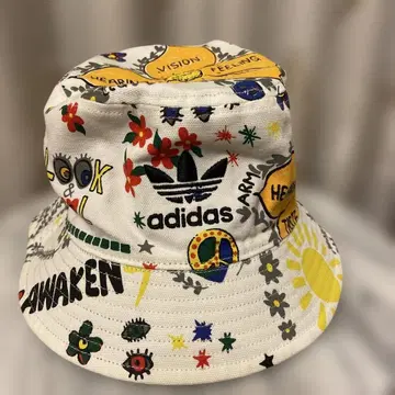 adidas 버킷햇 컬러풀 디자인