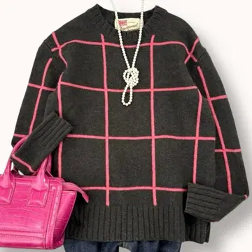 새상품급 트래디셔널 웨더웨어 S 모 크루넥 니트 카키 핑크