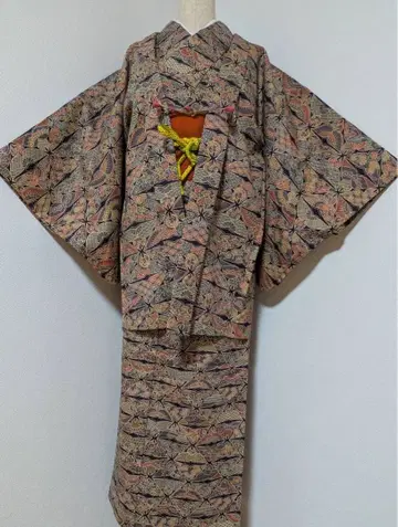 Ojiba의 니부시키 기모노