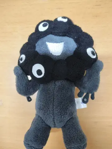 블랙 미야쿠미야쿠 봉제 인형 키링