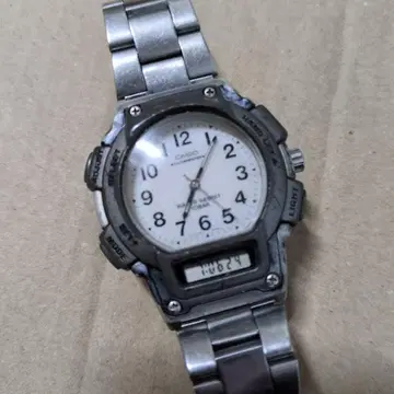작동품. CASIO 디지털 표시 아날로그 손목시계