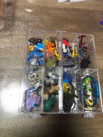 캡슐 토이 피규어 세트