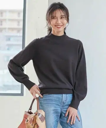 23구 [세탁 가능] 세미 울스텐 울 퍼프 슬리브 니트 빅 사이즈