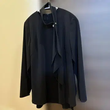 EPOCA 40 블랙 블라우스 넥카프 탈부착 가능 펄