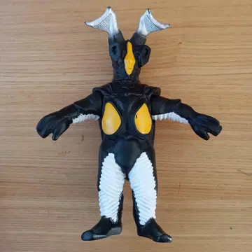 울트라맨 괴수 제튼 소프트 비닐