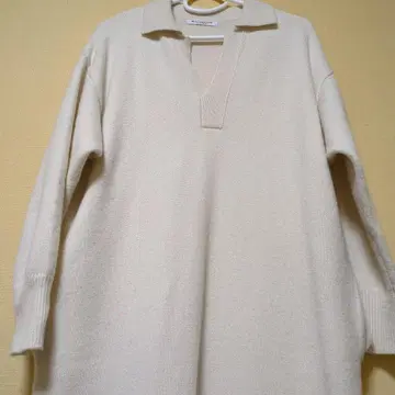 새상품급 BEAUTY&YOUTH 아이보리 폴로넥 니트 원피스