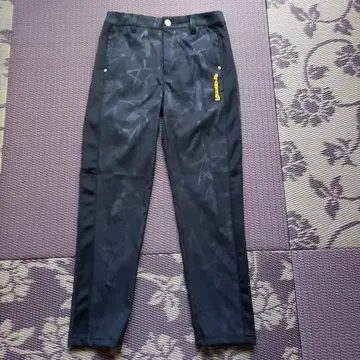 라운드 마우스 블랙 팬츠