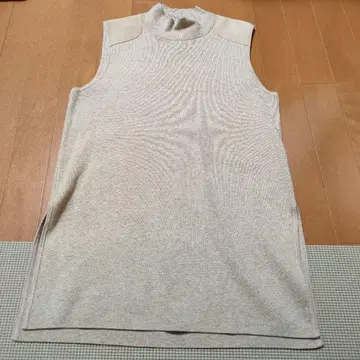 슬리브리스 하이넥 니트 베이지 랄프 로렌