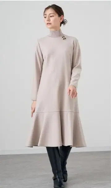 ANAYI 울 저지 헴 플레어 원피스