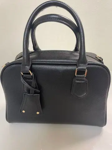 Genesis 블랙 숄더백