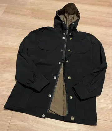 미국제 크레센트 다운웍스 오 파 블랙 XS