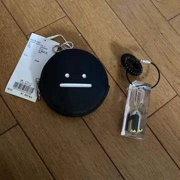 그라니프 뷰티풀 섀도우 파우치와 모래시계