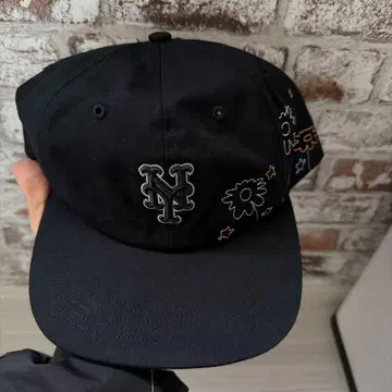 47 꽃무늬 자수 야구 모자 블랙