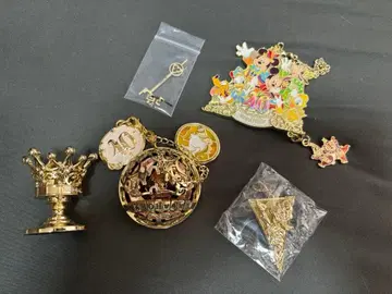 디즈니랜드 40주년 모먼츠 고 라운드 가랜드 참 세트